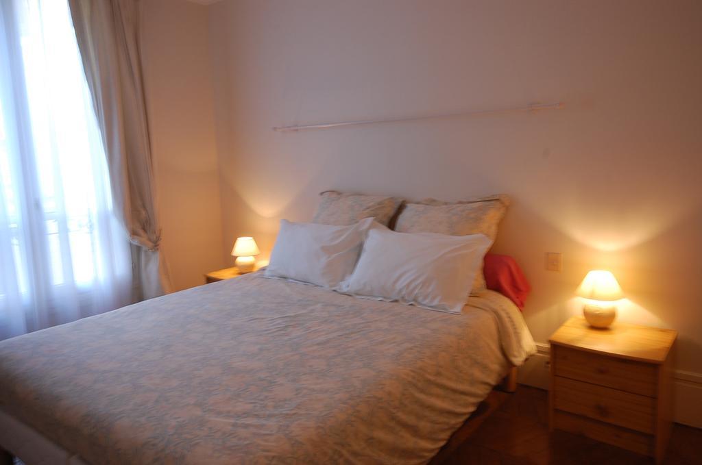 Rue Guersant * Paris